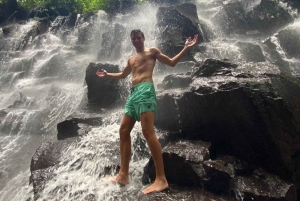 Najlepsze wodospady, świątynia świętej wody i tarasy ryżowe