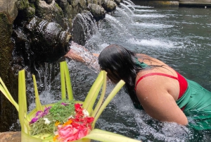 Najlepsze wodospady, świątynia świętej wody i tarasy ryżowe