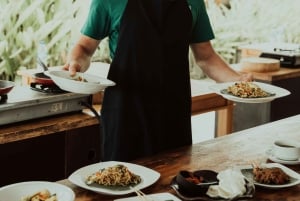 Balinese Cooking Class & Local Art of Ubud