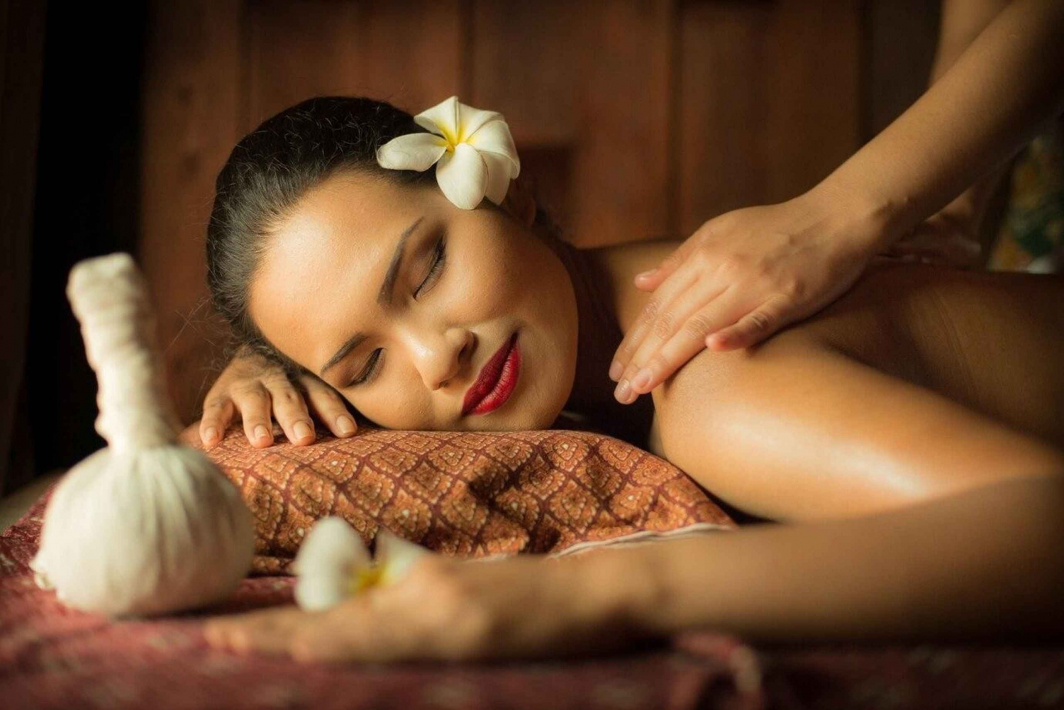 Masaje Balinés: Masaje móvil en tu hotel de Bali