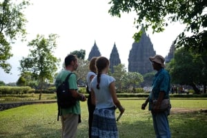 Bandung: 5 päivää Borobudur Prambanan Bromo Ijen Baliin