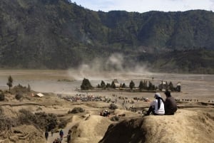 Bandung: 5 päivää Borobudur Prambanan Bromo Ijen Baliin