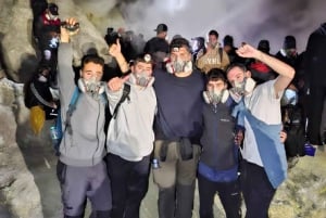 Bandung: 5 päivää Borobudur Prambanan Bromo Ijen Baliin