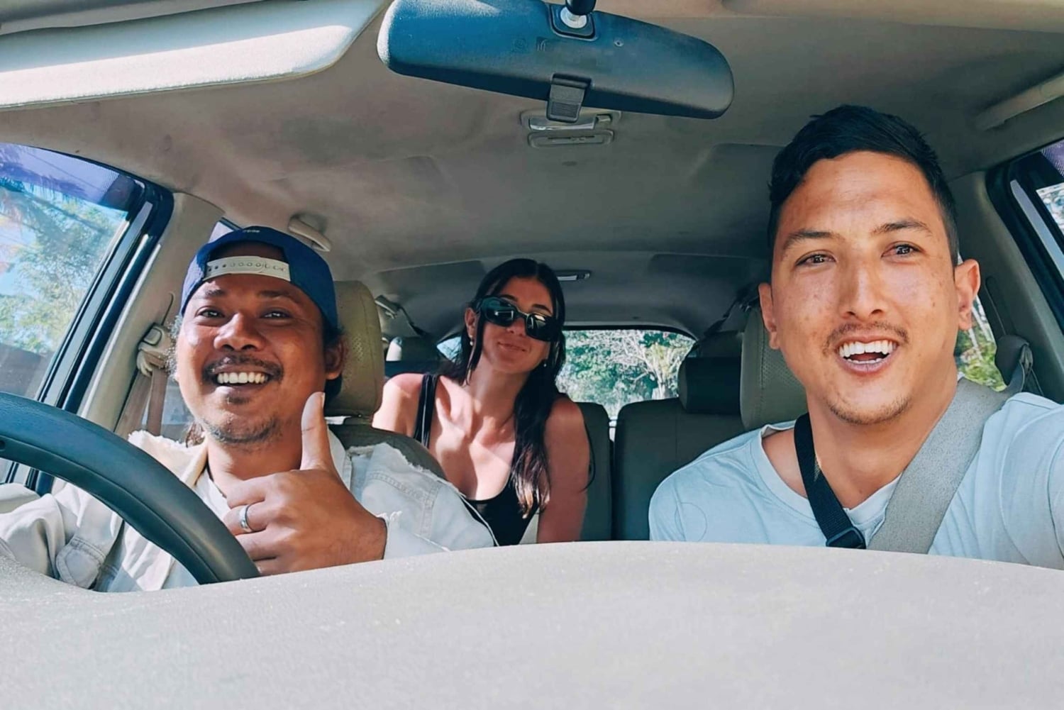 Bangsal Harbour ja Kuta Lombok välinen yksityinen kuljetus