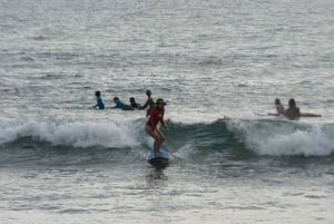 Surfunterricht für Anfänger in Canggu
