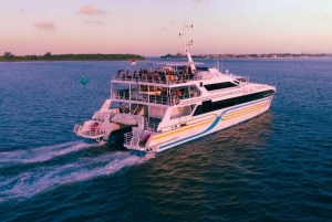 Benoa Bali: Sunset Dinner Cruise with Show and Live Music