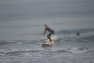 ベラワ：現地ガイドと一緒に楽しむサーフィンレッスン（用具付き）