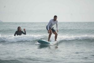 ベラワ：現地ガイドと一緒に楽しむサーフィンレッスン（用具付き）