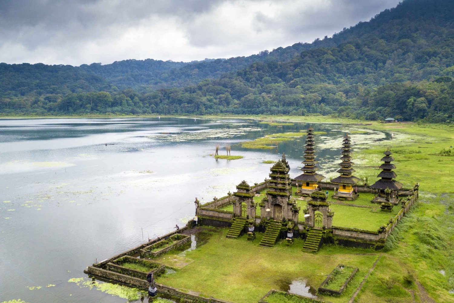 Bali: Munduk-vattenfallsvandring, tvillingsjöar och tempeltur