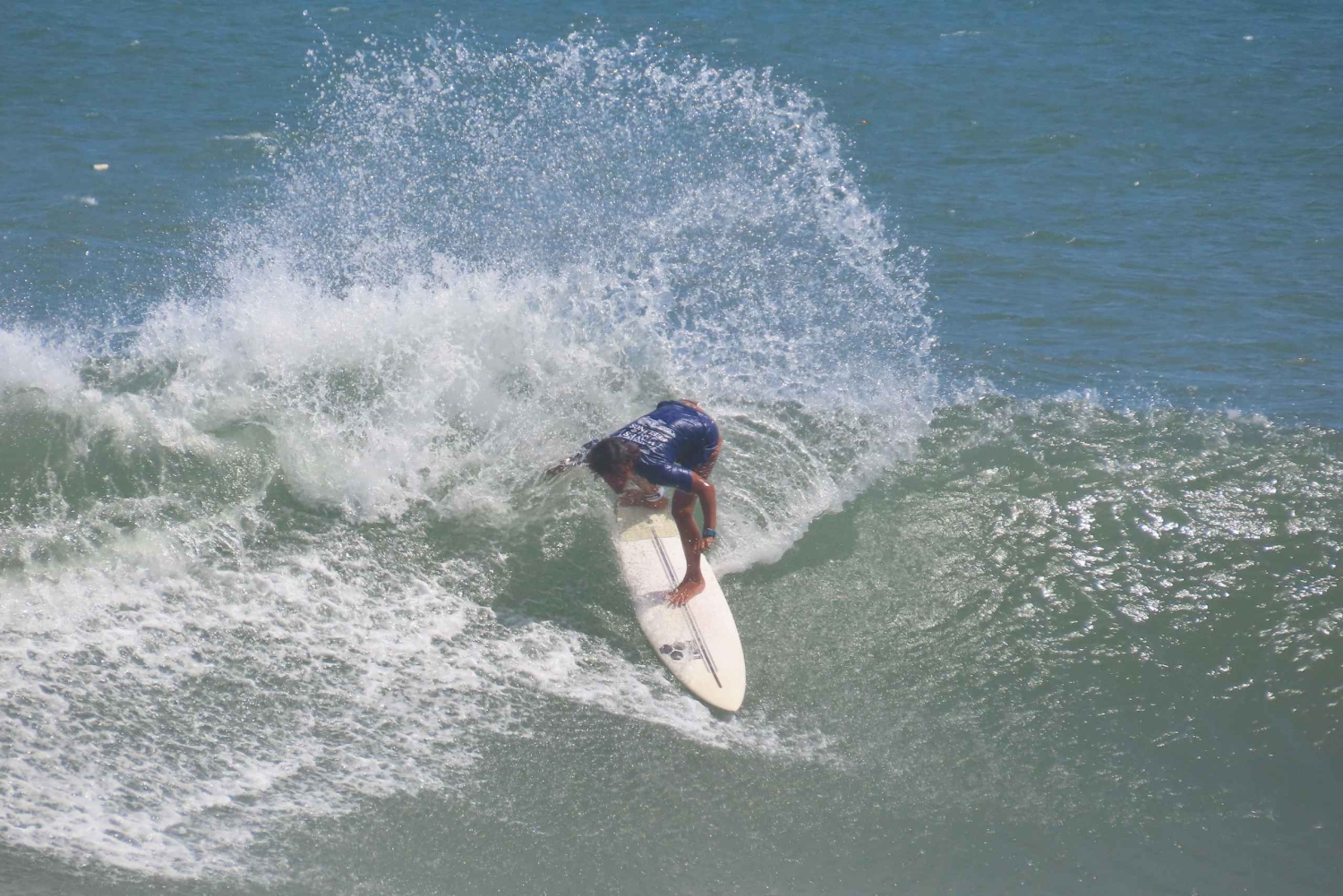 Meilleure leçon de surf autour d'Uluwatu