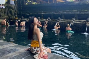 Najlepsze wodospady, świątynia świętej wody i tarasy ryżowe