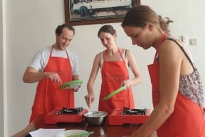 Canggu: Balilaisia ruokia kokkaavat luokat paikallisten kanssa