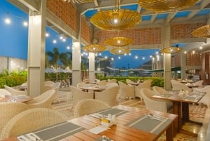 Чангу: Рождественский ужин в ресторане и баре у бассейна Salt