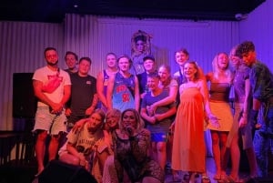 Canggu: Drag Show with Dinner