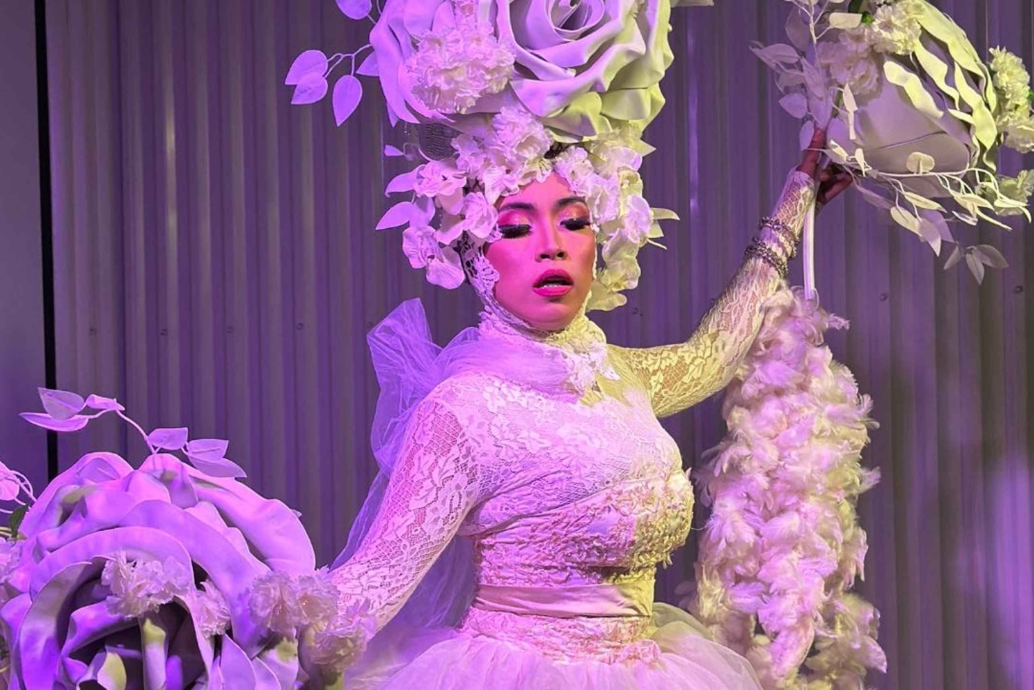 Canggu: Spettacolo di drag queen con cena opzionale