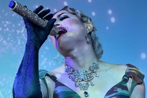 Canggu: Spettacolo di drag queen con cena opzionale