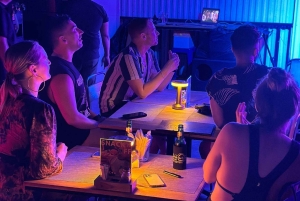 Canggu: Spettacolo di drag queen con cena opzionale