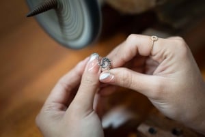 Canggun hopeakorukurssi – tee oma hopeakorusi