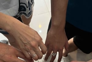 Canggu: Hopeasormustyöpaja auringonlaskun aikaan, sisältää valokuvat