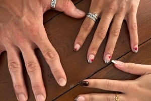 Canggu: Hopeasormustyöpaja auringonlaskun aikaan, sisältää valokuvat