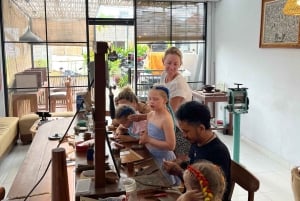 Canggu: Hopeasormustyöpaja auringonlaskun aikaan, sisältää valokuvat