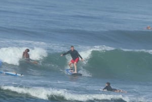 Canggu: lezione di surf con attrezzatura