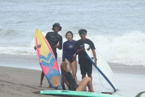 Canggu: lezione di surf con attrezzatura