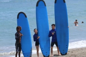 Canggu: lezione di surf con attrezzatura