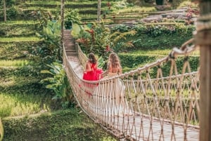 Ubud: piscina infinita en Cretya, cascada escondida y templo del agua