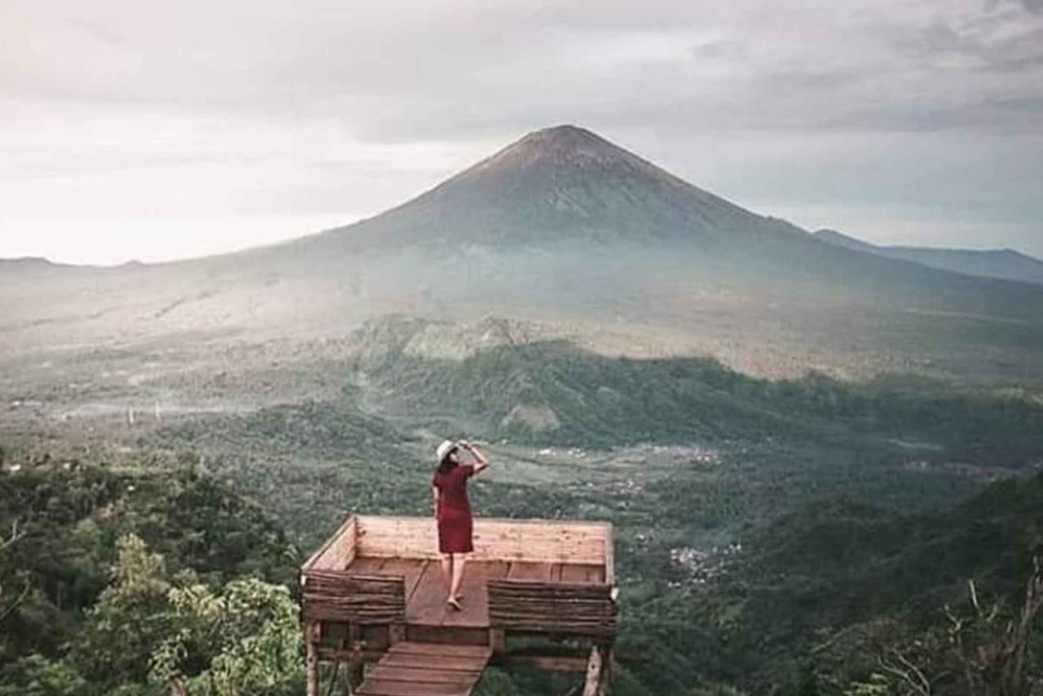 East Bali: Lahangan Sweet, Amed Snorkeling & Sunset Tour