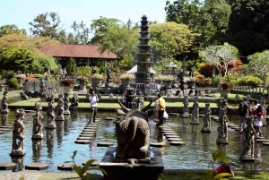 East Bali: Lempuyang Temple, Tirta Gangga & Virgin Beach