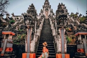 East Bali Tour: Gate of Heaven, Water Palace, Sleeping Gajah