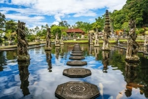 East Bali Tour: Ujung Castle, Gate Temple & Virgin Beach