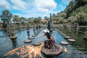 East Bali Tour: Ujung Castle, Gate Temple & Virgin Beach