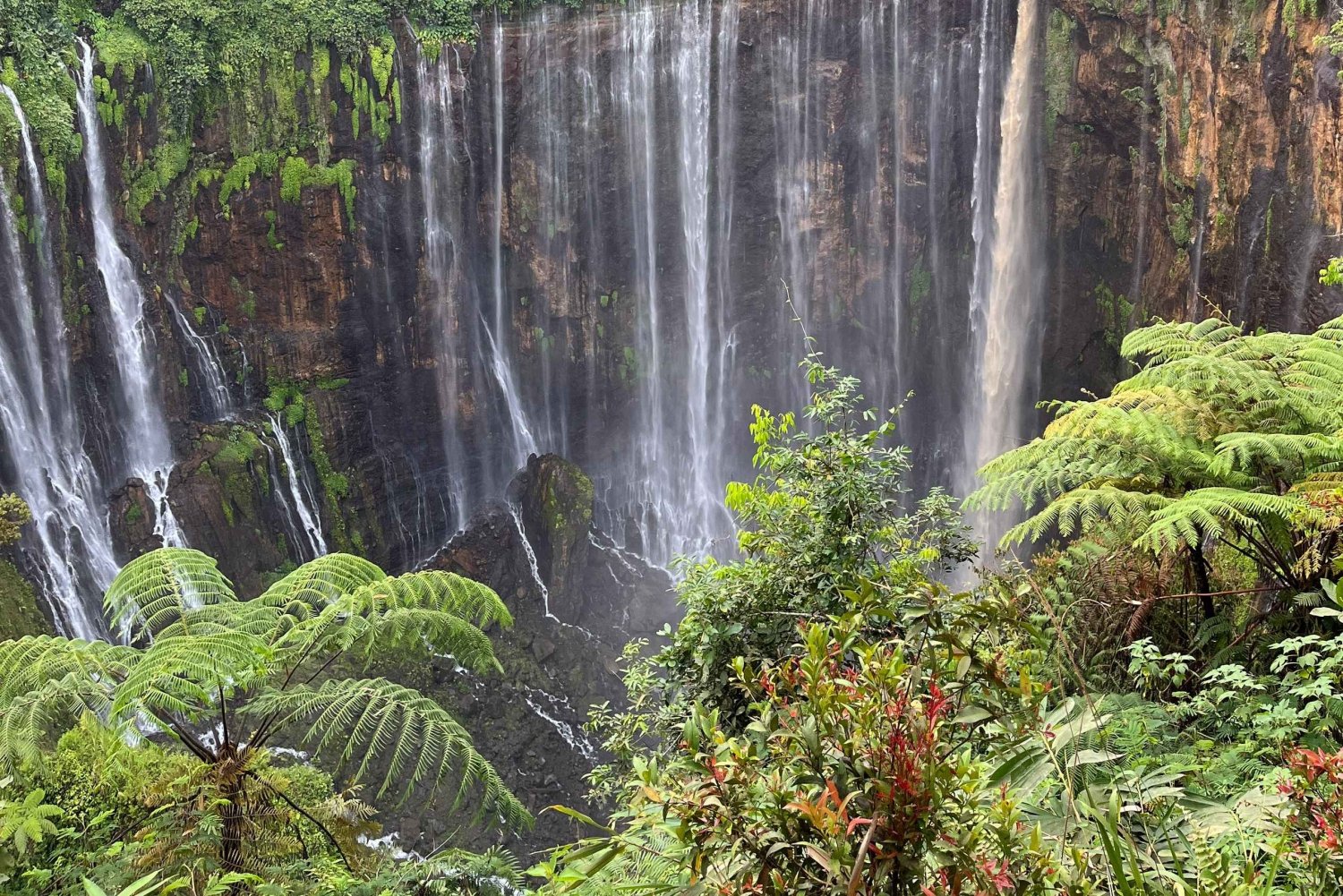 Explore East Java 4D3N Ijen - Bromo - Sewu Waterfall