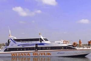 Szybki transport łodzią między Sanur a wyspą Gili