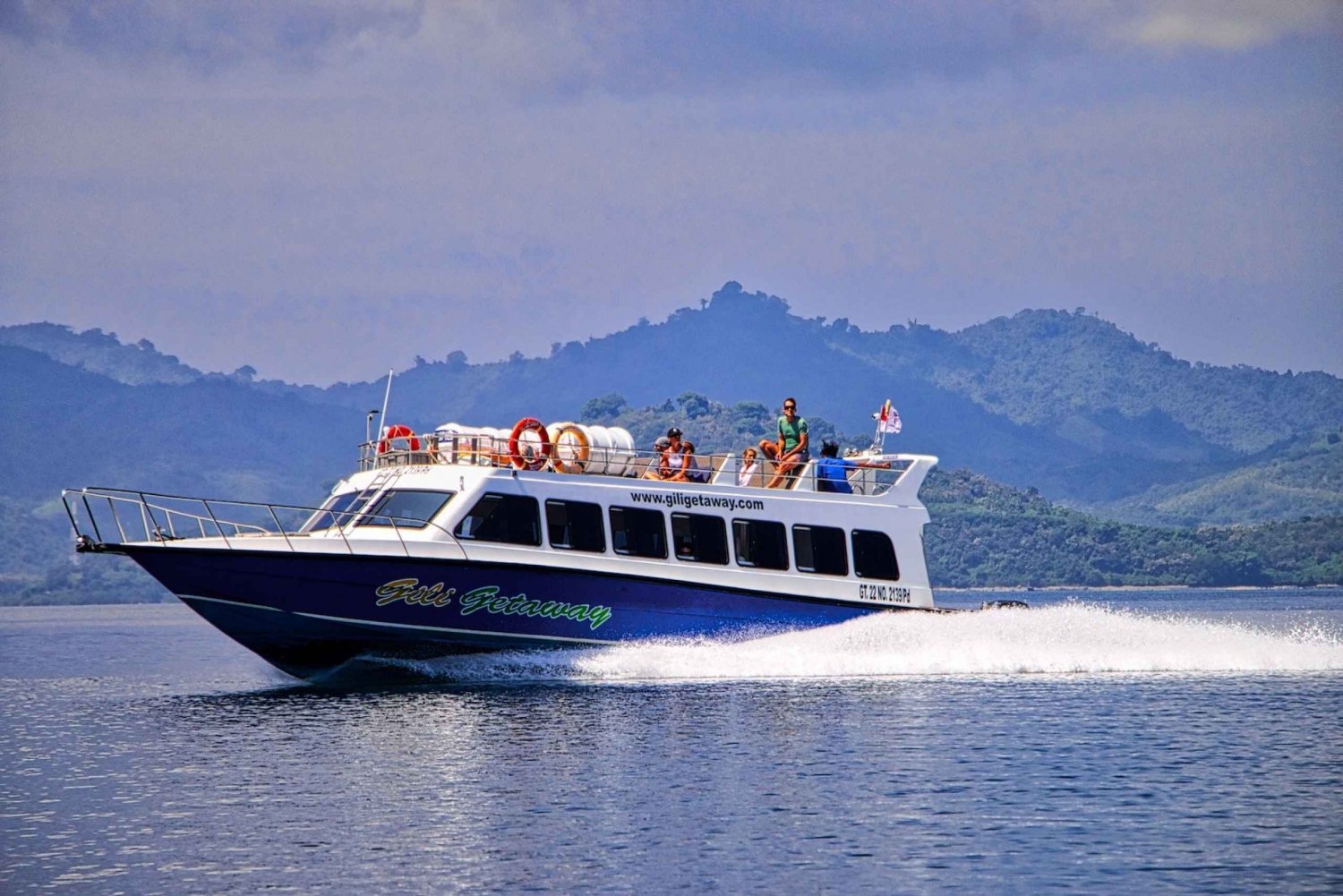 Nopeat venekuljetukset Balin ja Lombokin välillä