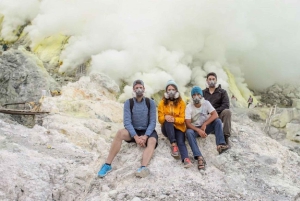 From Bali/Banyuwangi: Ijen Blue Fire Midnight Group Tour