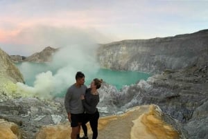 From Bali/Banyuwangi: Ijen Blue Fire Midnight Group Tour
