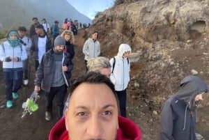 From Bali/Banyuwangi: Ijen Blue Fire Midnight Group Tour