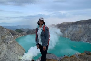 From Bali/Banyuwangi: Ijen Blue Fire Midnight Group Tour