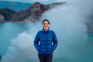 Von Bali aus: Ijen-Krater-Vulkan-Tour mit Übernachtung und Sonnenaufgang