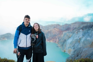 From Bali: Ijen Crater Overnight Volcano Trip with Sunrise