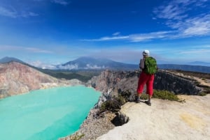 Vanaf Bali: Ijen Vulkaan Zonsopgang Wandeling met Transfer & Alle Kosten