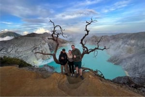 From Bali: Bromo Sunrise & Ijen Hike 3-Day Tour All Included