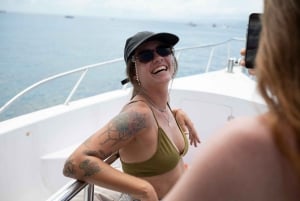 From Bali : Snorkeling & Nusa Penida Island Tour with Lunch