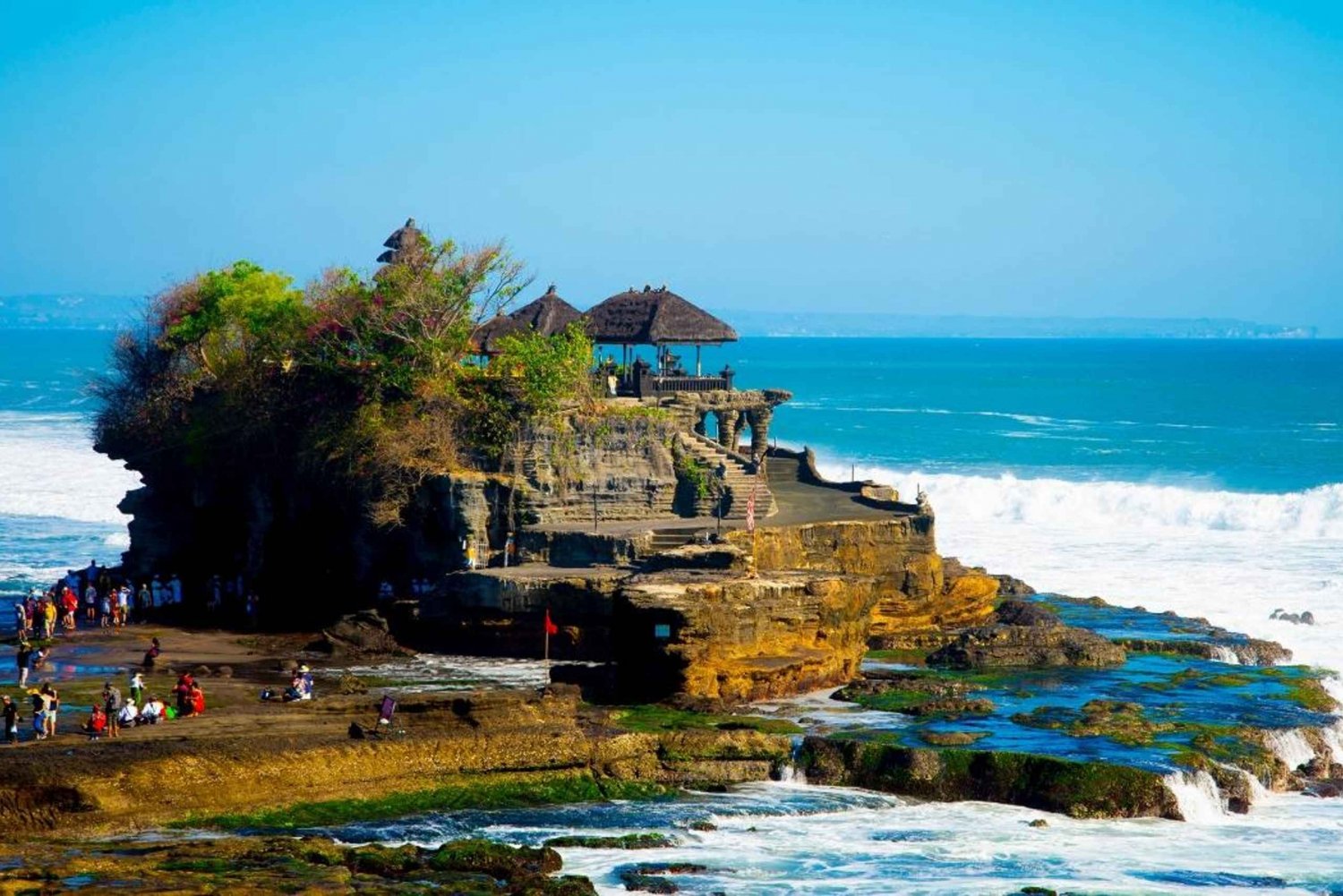 Bali: Taman Ayun ja Tanah Lot auringonlaskun kierros.