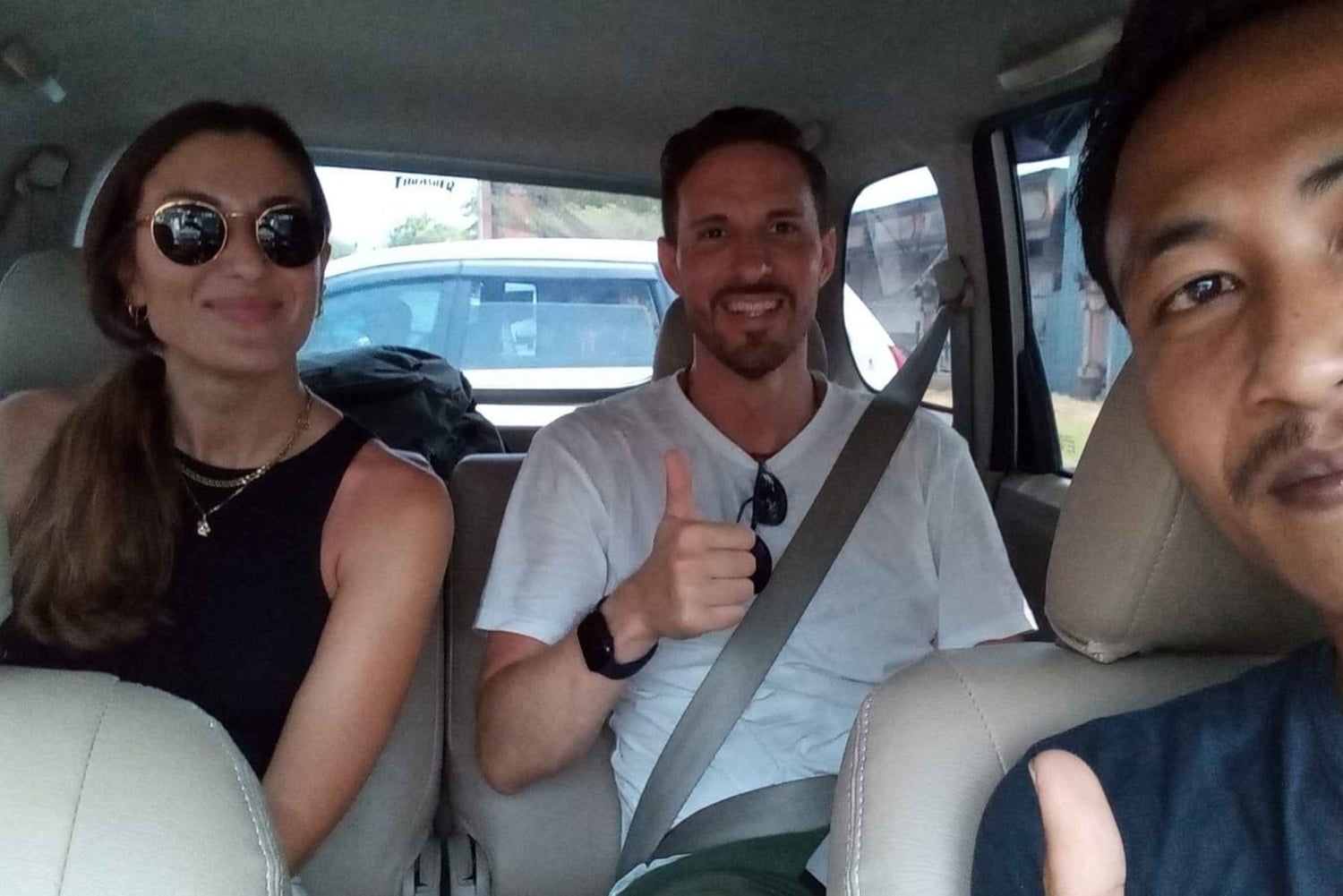 Gilimanukilta: Gilimanuk: Edullinen yksityinen kuljetus kaikille Balin alueille