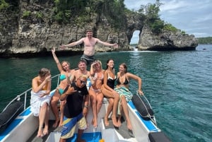 Au départ de Lembongan : Visite privée de Nusa Penida avec plongée en apnée et visite de l'ouest