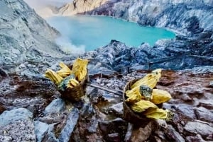 From Malang/Surabaya: Mount Bromo and Ijen Crater 2-Day Tour